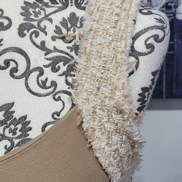 ⚜️Stunning Sleeveless Dress⚜️ - Picture 3 of 8